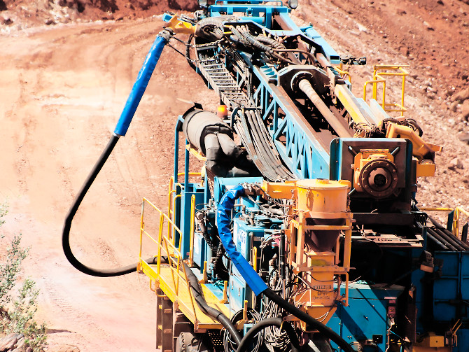 indhose9 Oilfield Suction Hose, Frac Hose, Sand Discharge Hose, Slim Hole Rotary Hose, Mud Suction Hose, Choke and Kill Hose, BOP Hose, Water Suction Hose, Rotary Hose, Vibrator Hose Kelly Hose